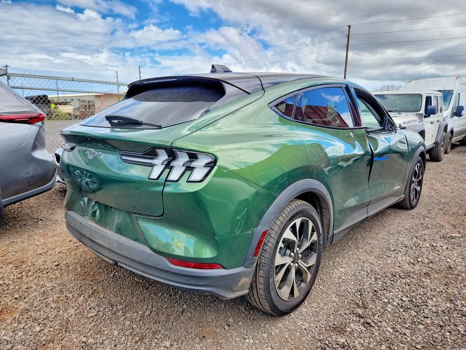 2025 FORD MUSTANG MACH-E SELECT 3