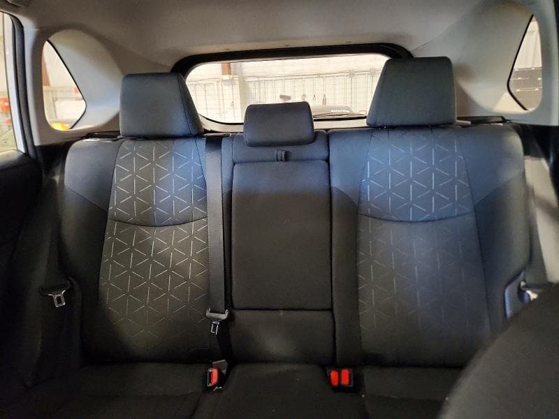 2020 TOYOTA RAV4 XLE 10