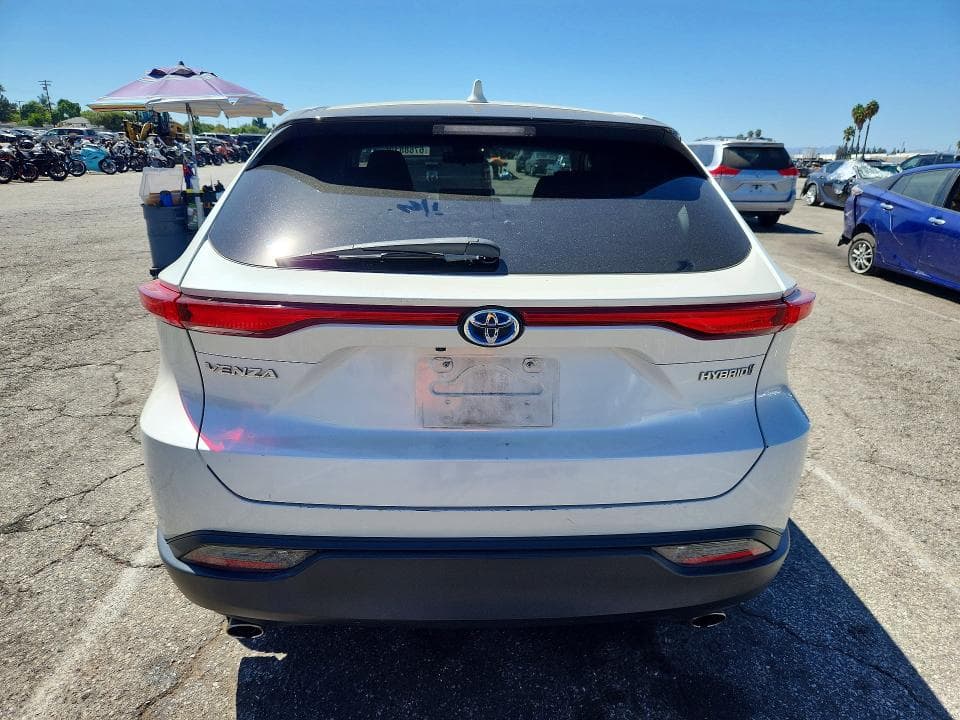 2021 TOYOTA VENZA LE 6