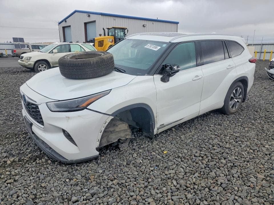 2022 TOYOTA HIGHLANDER HYBRID XLE