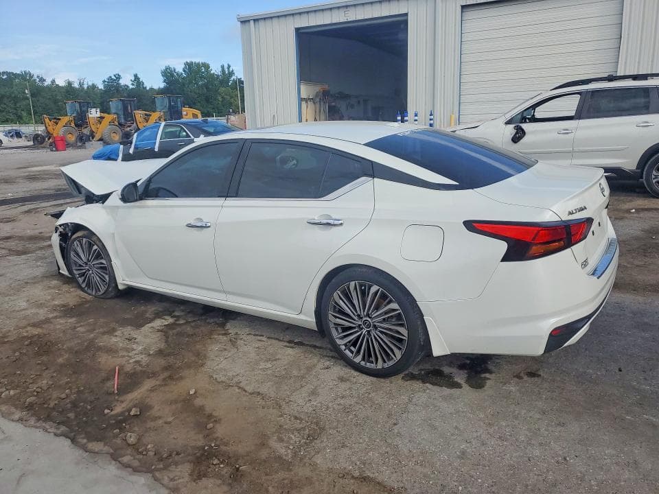 2023 NISSAN ALTIMA SL 2