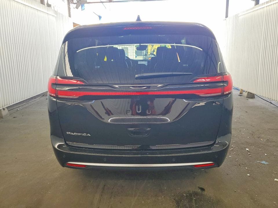 2027 CHRYSLER PACIFICA SELECT 6
