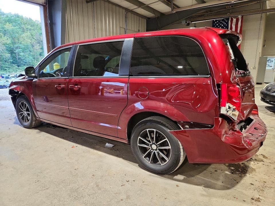 2017 DODGE GRAND CARAVAN GT 2