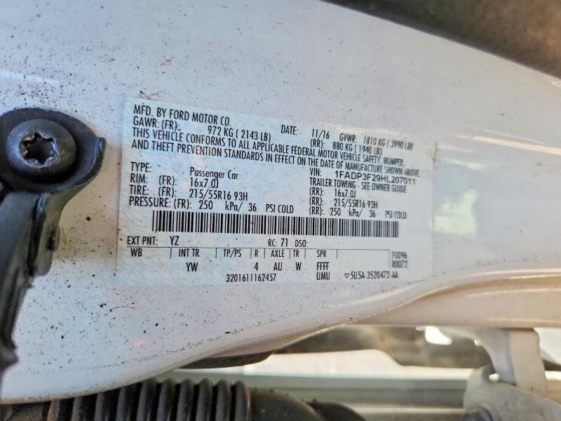 2017 FORD FOCUS SE 12