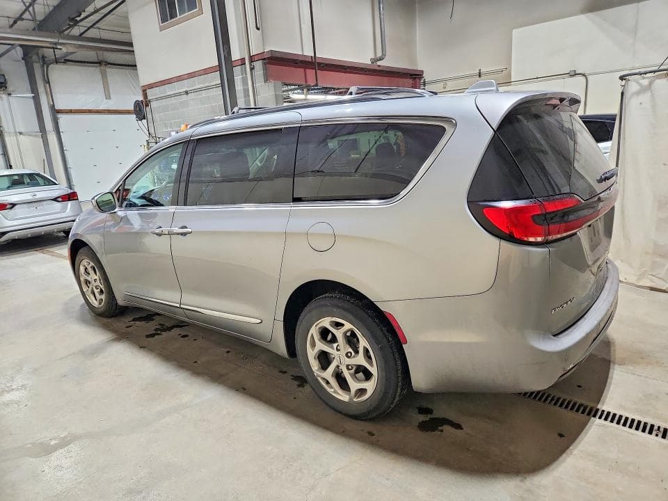 2021 CHRYSLER PACIFICA LIMITED 2