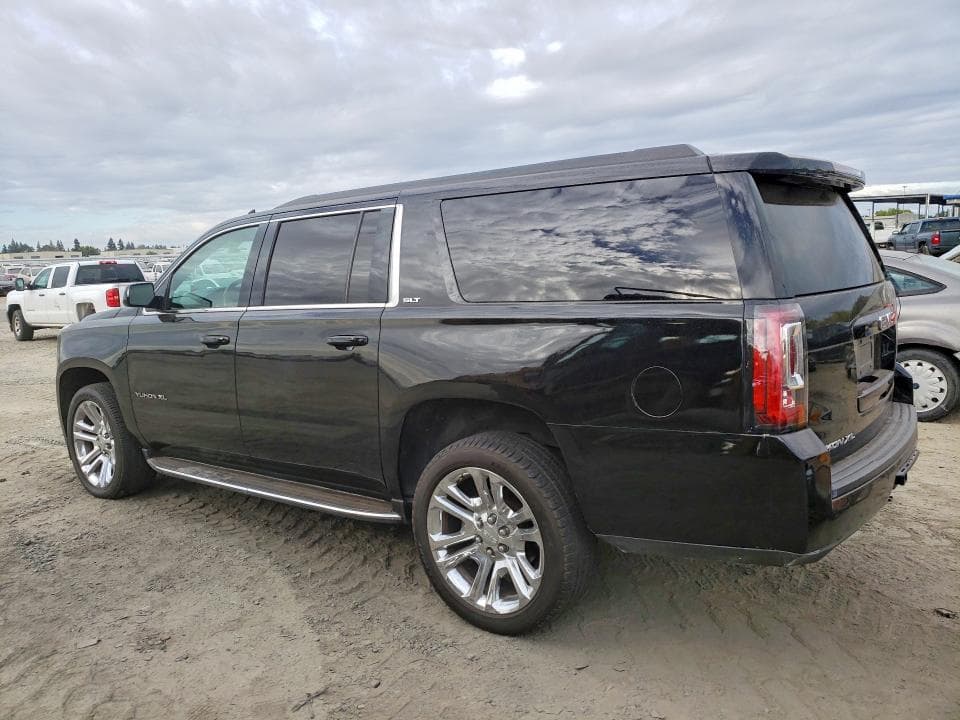 2018 GMC YUKON XL C1500 SLT 2