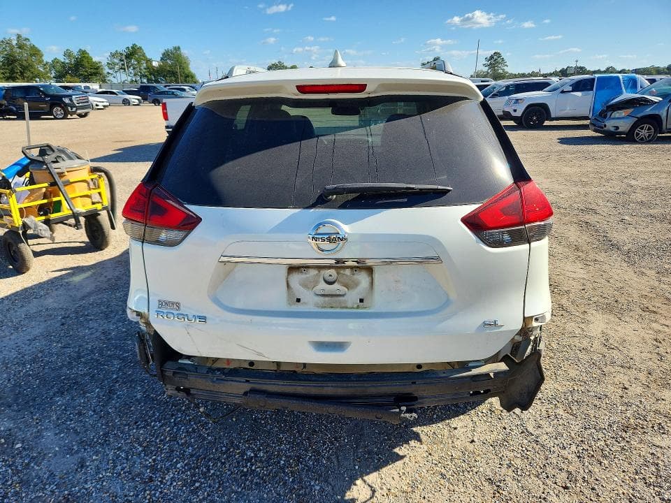 2017 NISSAN ROGUE SL 6