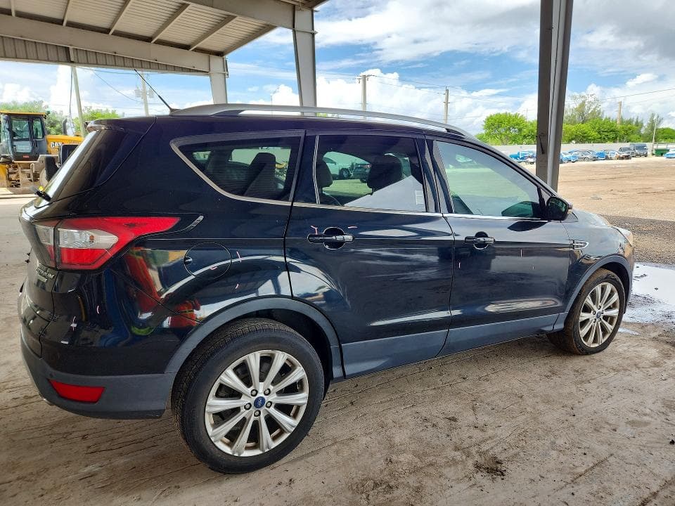 2017 FORD ESCAPE TITANIUM 3