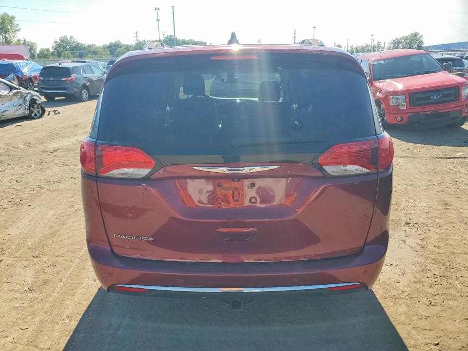 2018 CHRYSLER PACIFICA TOURING L 6