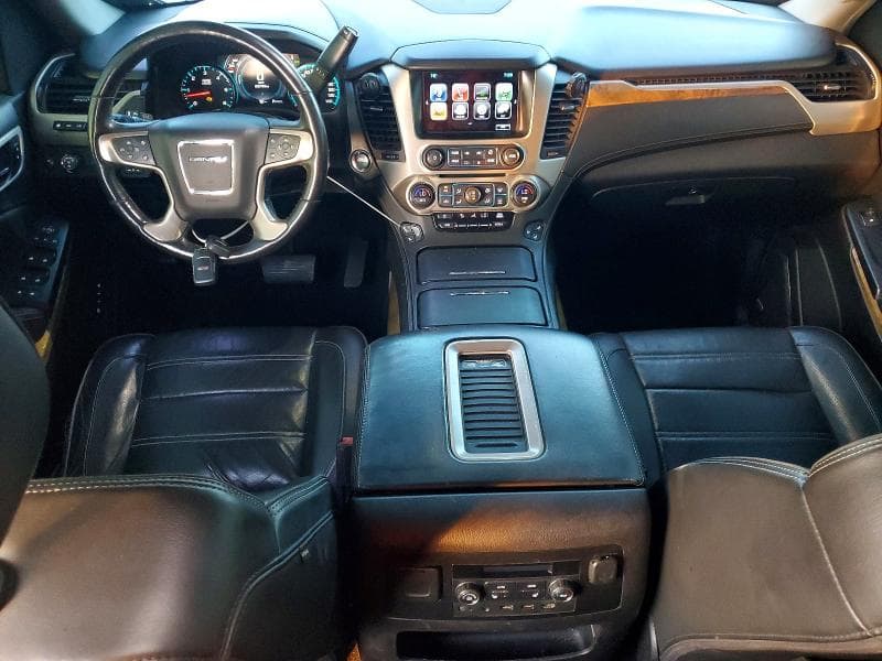 2017 GMC YUKON DENALI 8