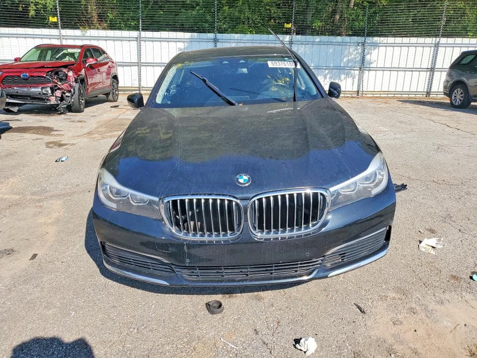 2019 BMW 740 XI 5