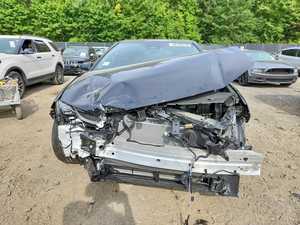 2025 TOYOTA CAMRY XSE 5