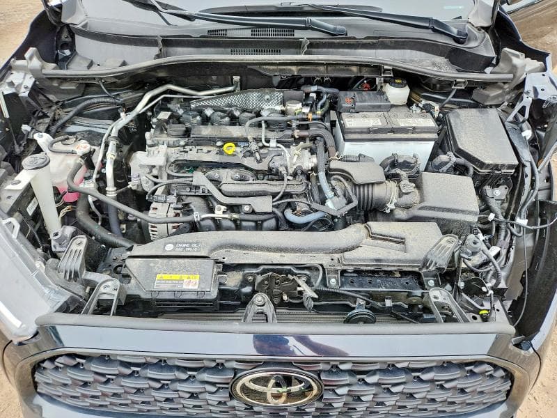 2023 TOYOTA COROLLA CROSS LE 12