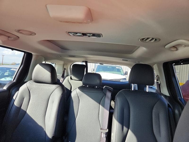 2026 KIA CARNIVAL 10
