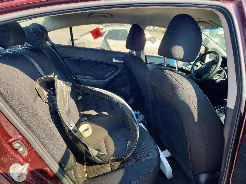 2017 KIA FORTE LX 10