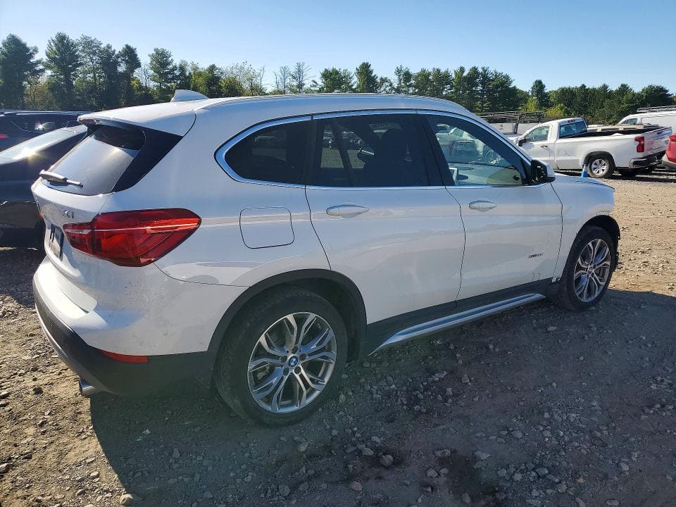 2017 BMW X1 XDRIVE28I 3