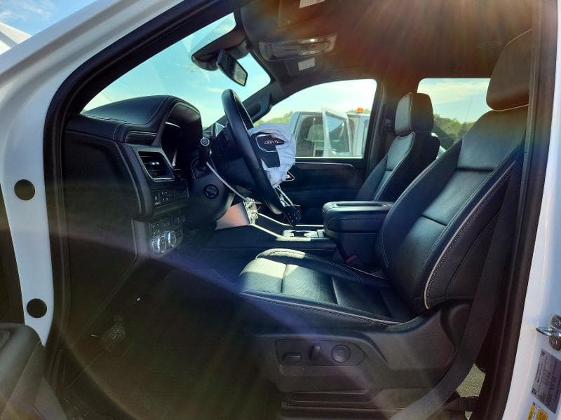 2024 GMC YUKON SLT 7