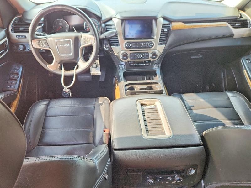 2017 GMC YUKON DENALI 8