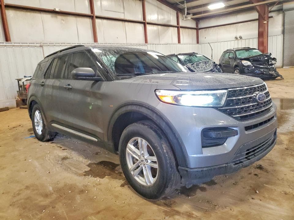 2023 FORD EXPLORER XLT 4