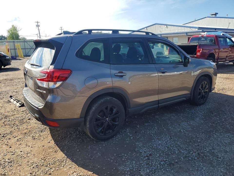 2023 SUBARU FORESTER LIMITED 3