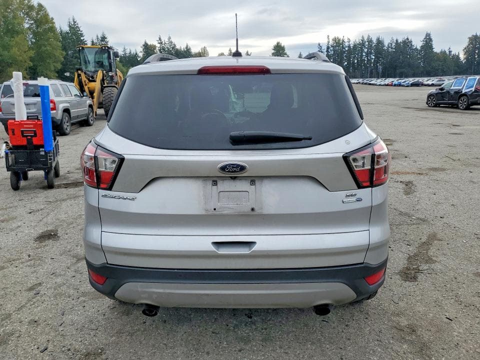 2018 FORD ESCAPE SE 6