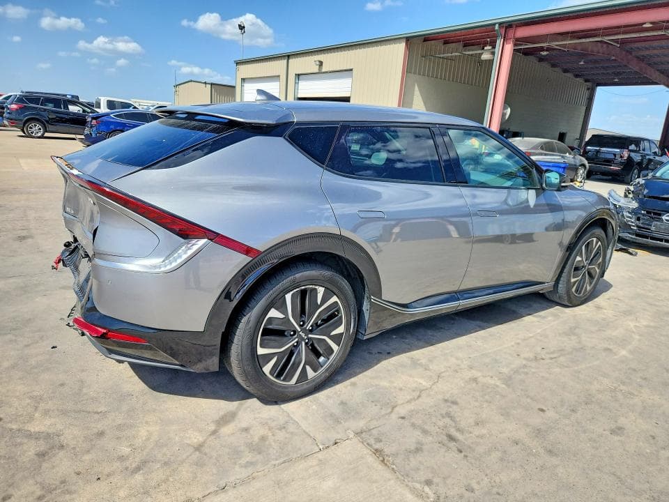 2024 KIA EV6 WIND 3