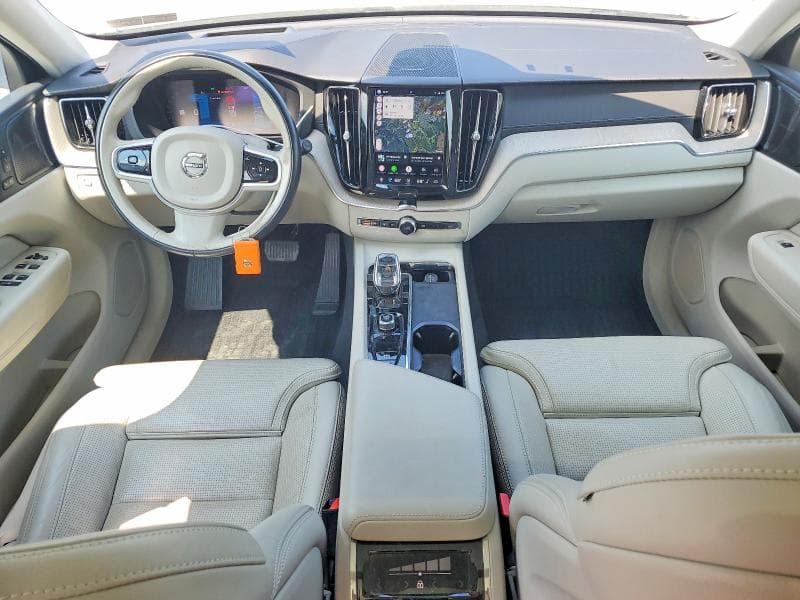 2022 VOLVO XC60 B6 INSCRIPTION 8