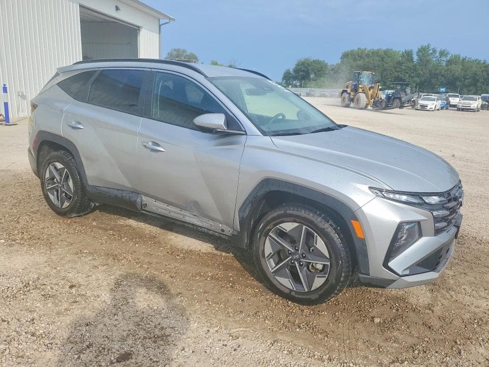 2026 HYUNDAI TUCSON SEL 4
