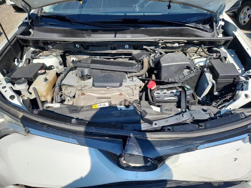 2018 TOYOTA RAV4 LE 12