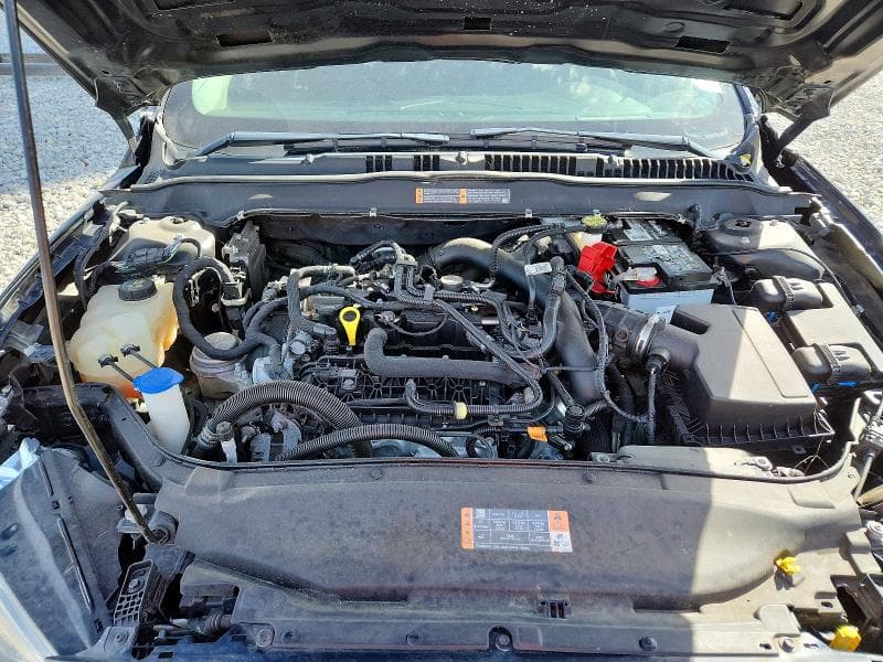 2020 FORD FUSION SE 11