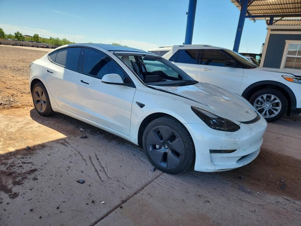 2023 TESLA MODEL 3 4