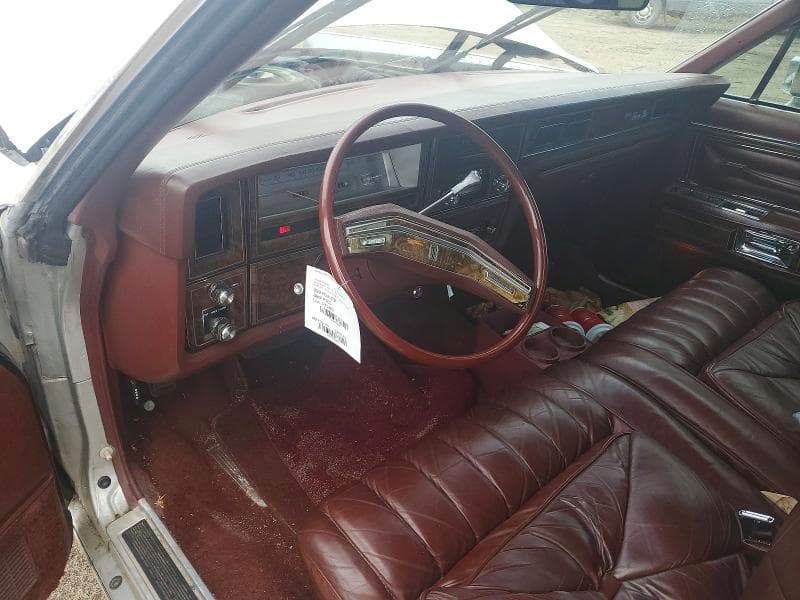 1979 LINCOLN CONTINENTAL TOWN CA 8
