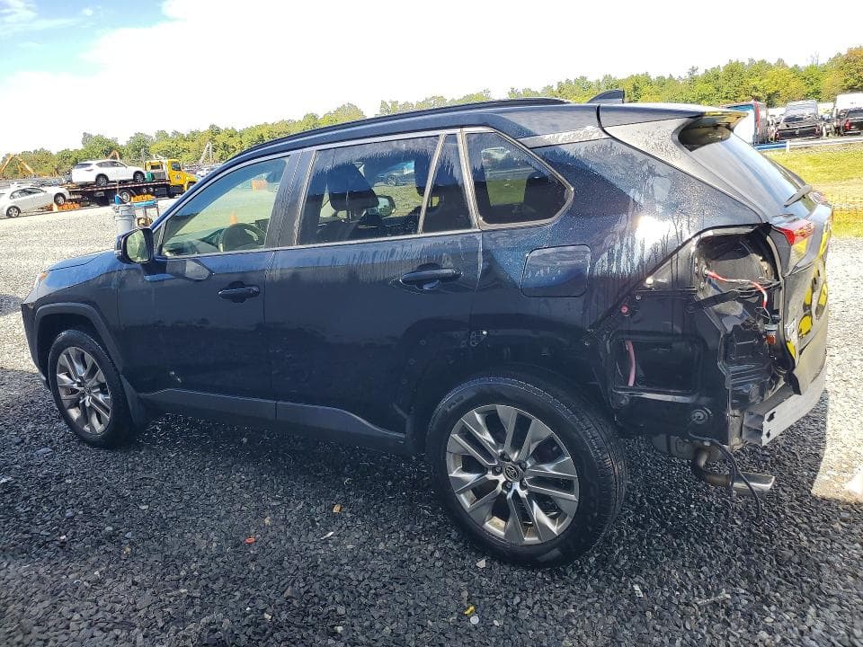 2020 TOYOTA RAV4 XLE PREMIUM 2