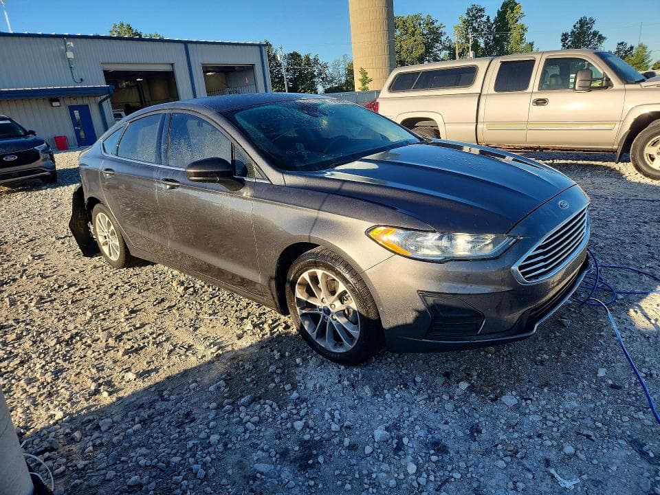 2020 FORD FUSION SE 4
