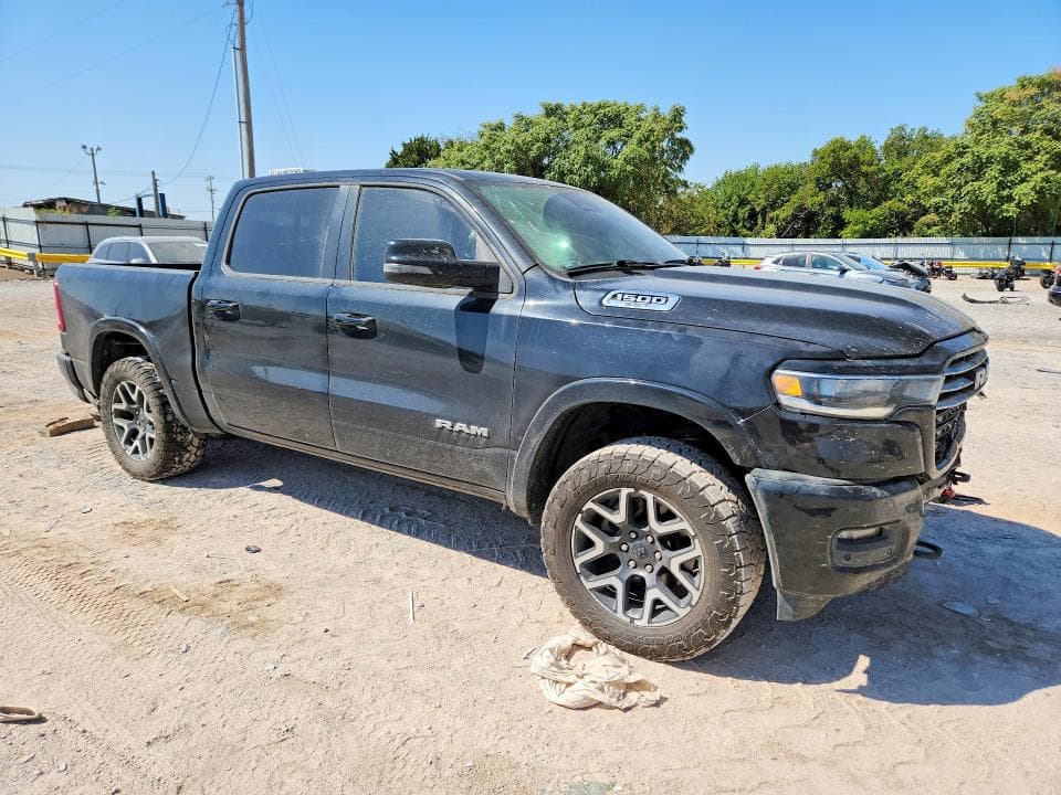 2025 RAM 1500 LARAMIE 4
