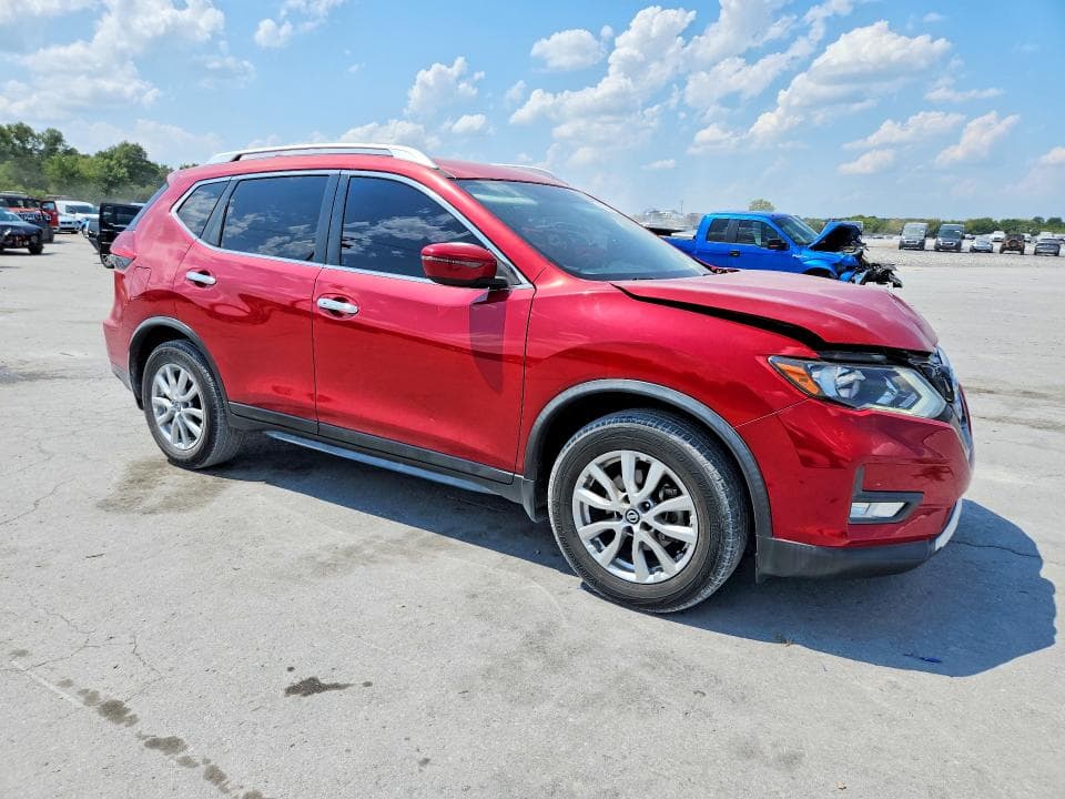 2017 NISSAN ROGUE SV 4