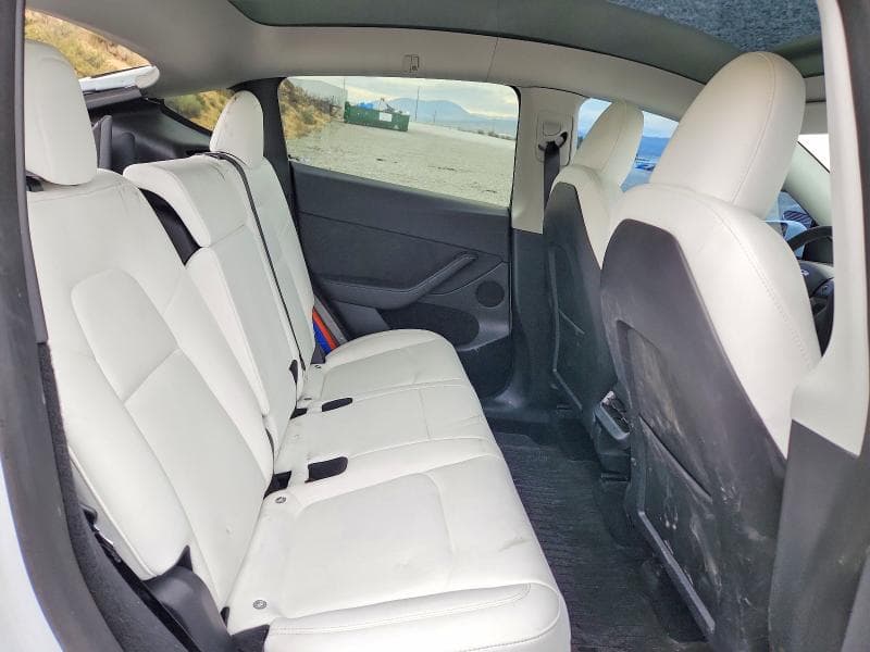2023 TESLA MODEL Y 10