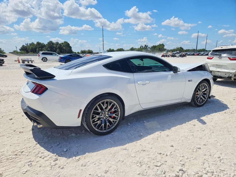 2024 FORD MUSTANG GT 3