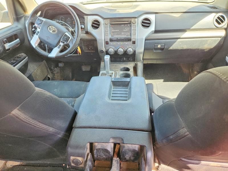 2018 TOYOTA TUNDRA SR5 8