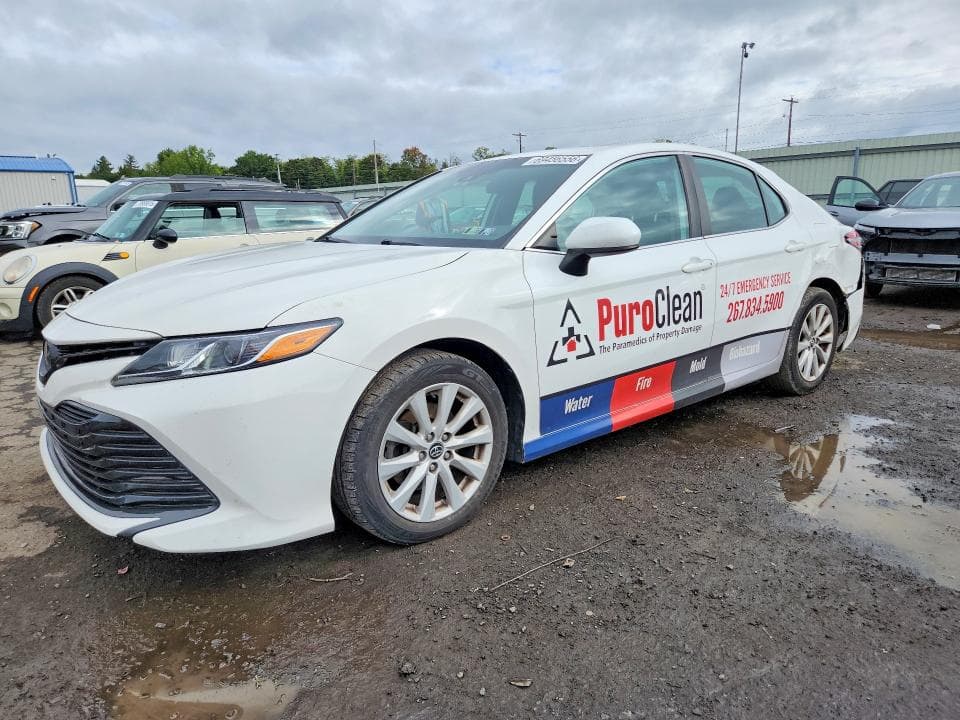 2020 TOYOTA CAMRY LE - 1