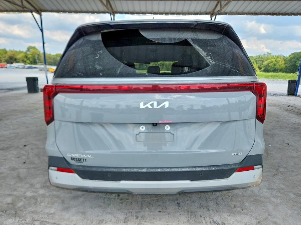 2025 KIA CARNIVAL EX 6
