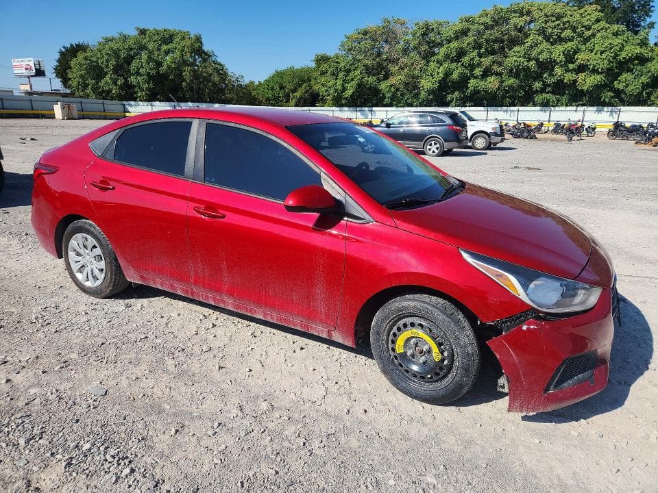 2018 HYUNDAI ACCENT SE 4