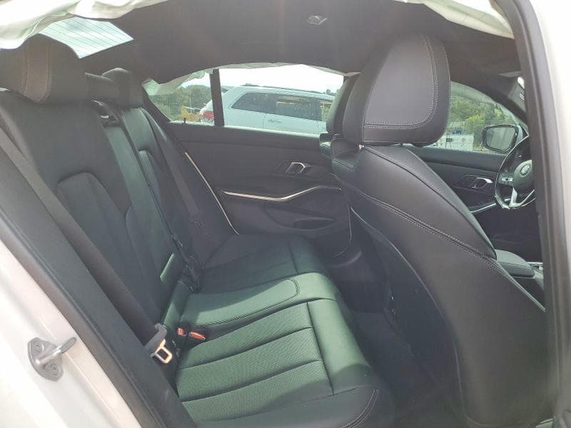 2024 BMW 330XI 10