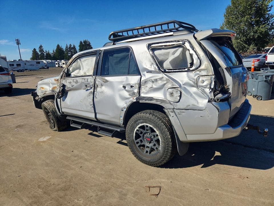 2019 TOYOTA 4RUNNER SR5 PREMIUM 2