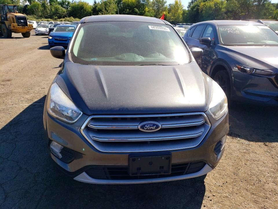 2017 FORD ESCAPE SE 5