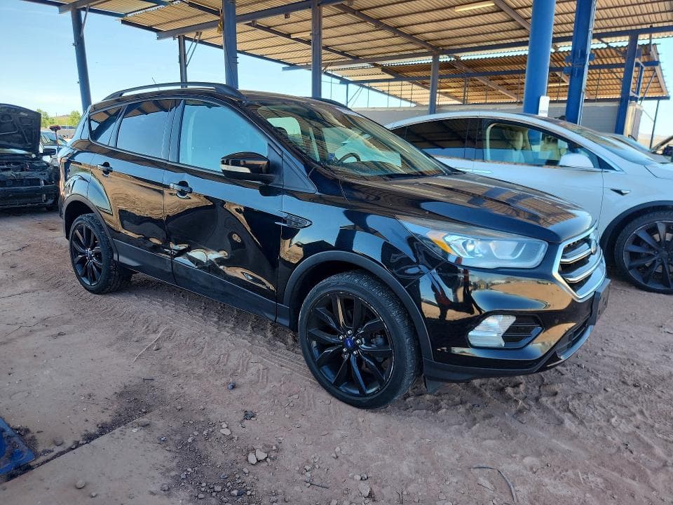 2017 FORD ESCAPE TITANIUM 4