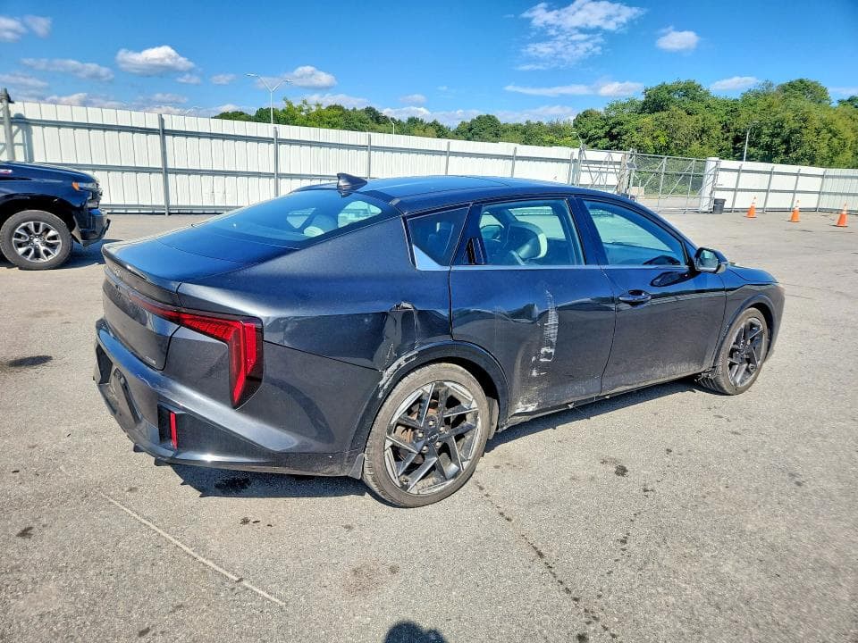 2025 KIA K4 GT LINE 3