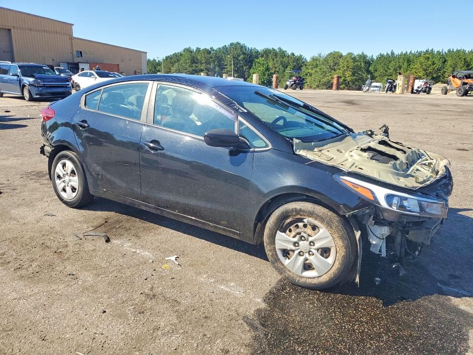 2017 KIA FORTE LX 4