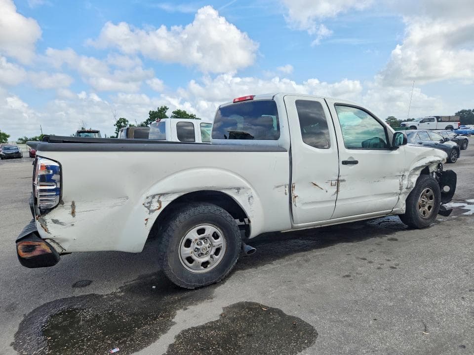 2017 NISSAN FRONTIER S 3