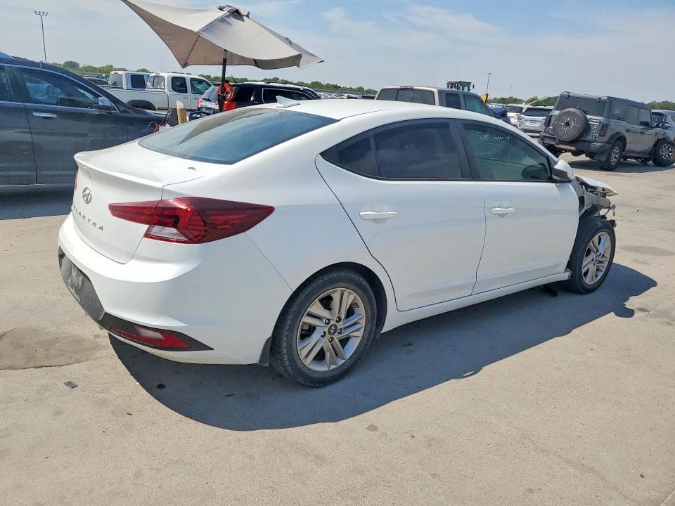 2019 HYUNDAI ELANTRA SEL 3